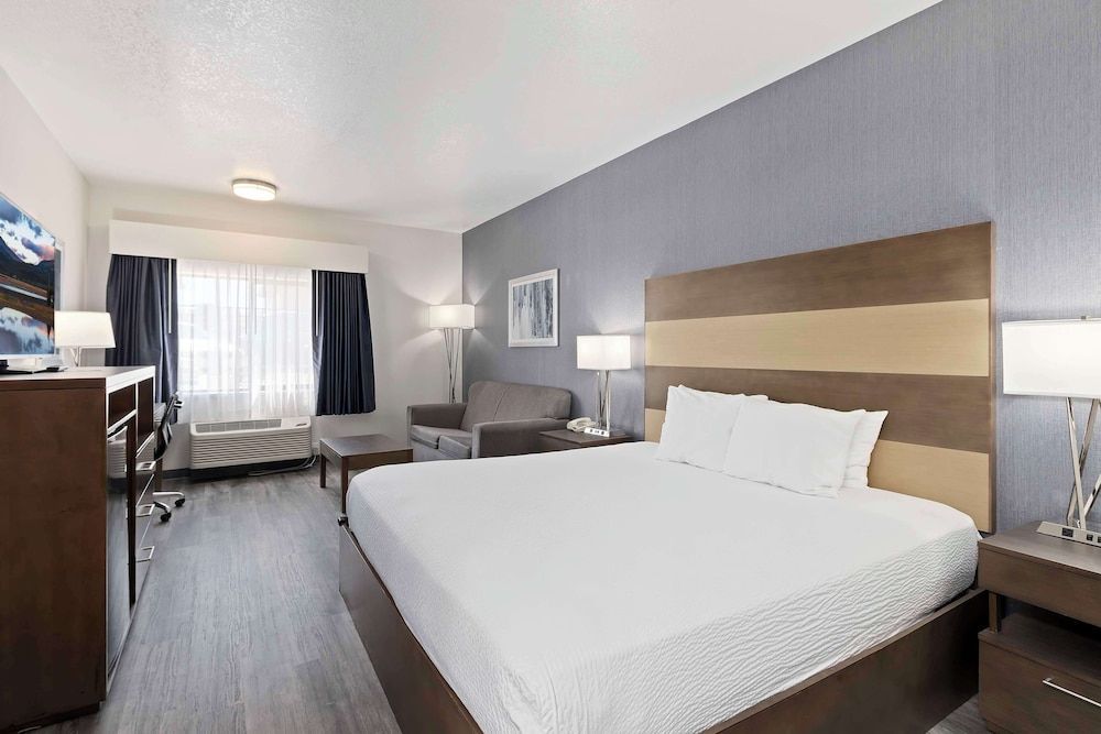 Best Western Plus Twin Falls Hotel 1