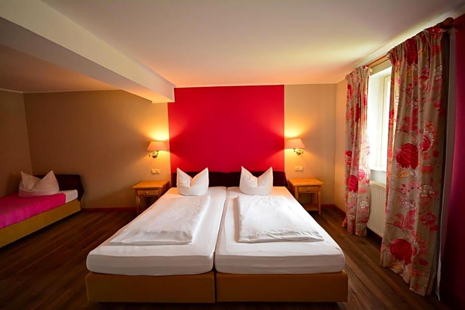 Landhotel Schloss Buttenheim 1