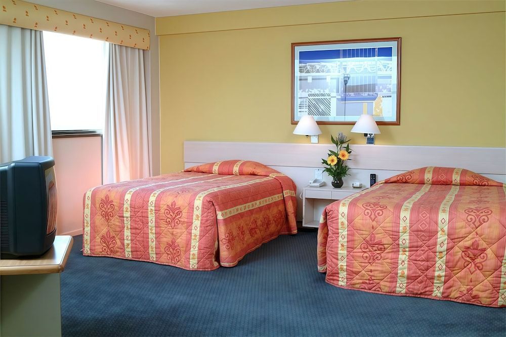 Hotel Lincoln Suites 2