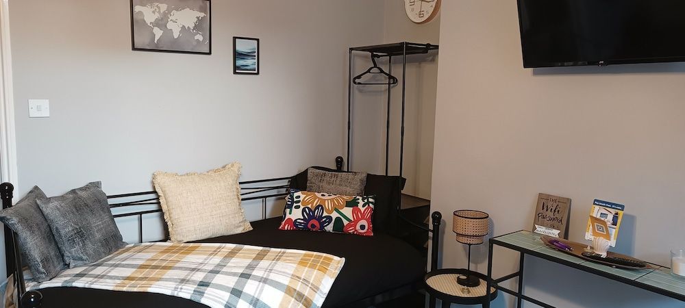 Apartment - Sleeps 5, Sun Terrace 2