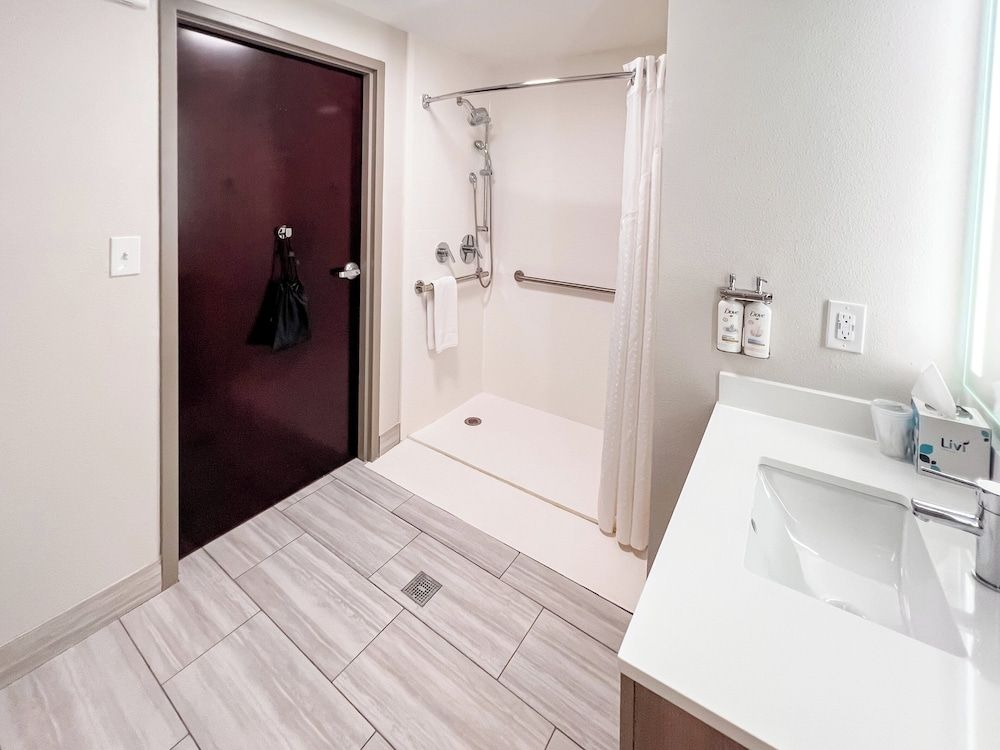 Holiday Inn Express & Suites KODAK EAST-SEVIERVILLE by IHG 2
