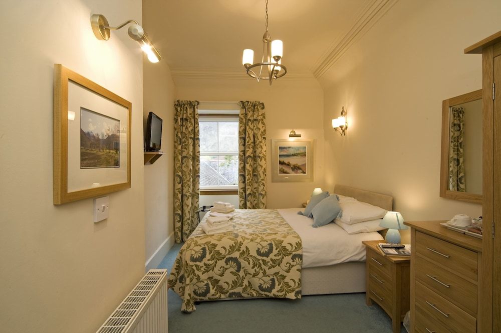 Loch Leven Hotel & Distillery 2