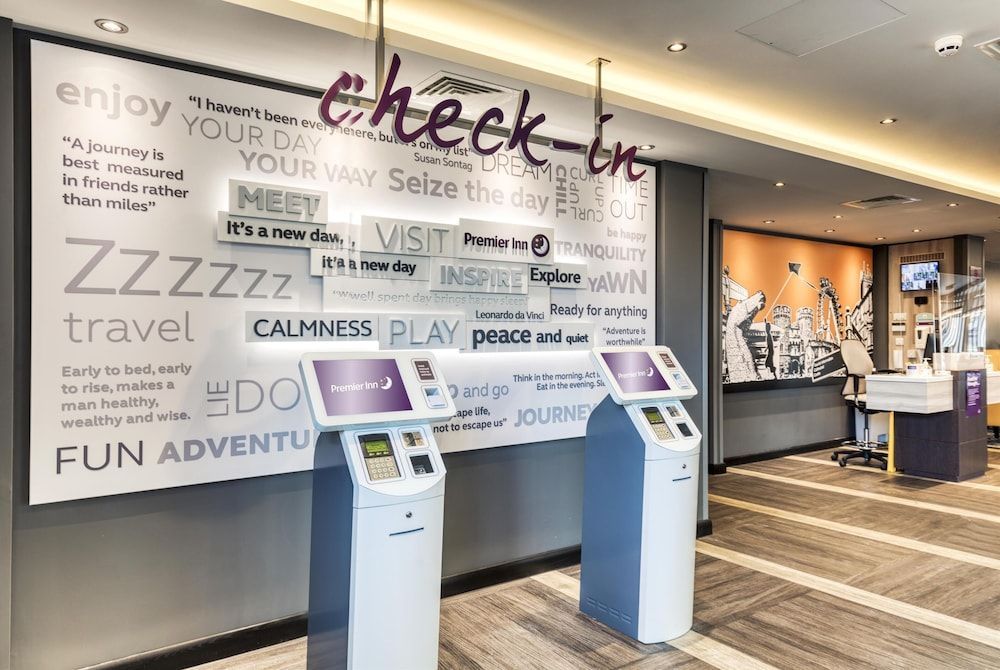 Premier Inn Banbury Town Centre - Castle Quay 2