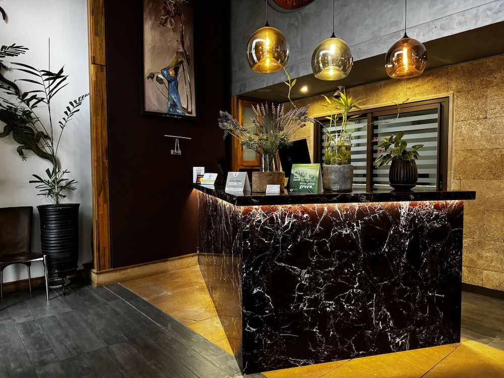 Roots Hotel Apartment 2