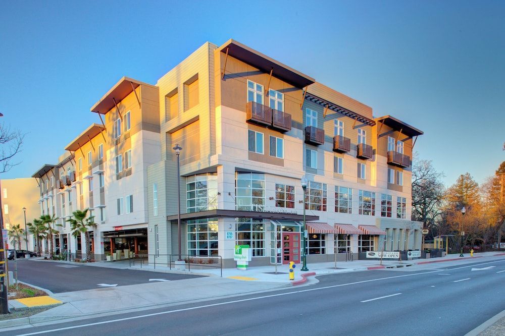 Holiday Inn WINDSOR - WINE COUNTRY by IHG 1