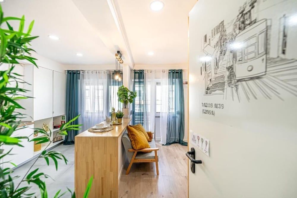 Santos Mattos Guesthouse & Apartments by Lisbon with Sintra 1