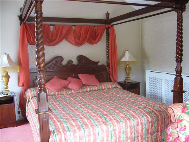 HOTEL & LODGE WOODENBRIDGE 2