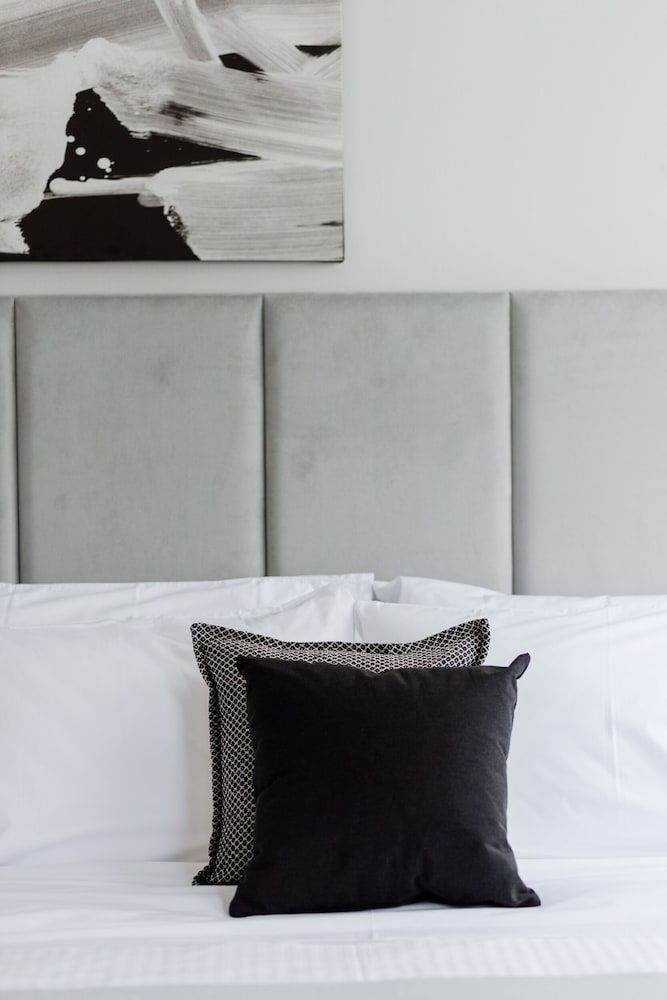 Luxury Apartments in Plaka by UPSTREET 2