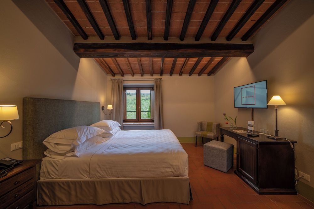Borgo Le Noci Chianti Retreat & Pool 2
