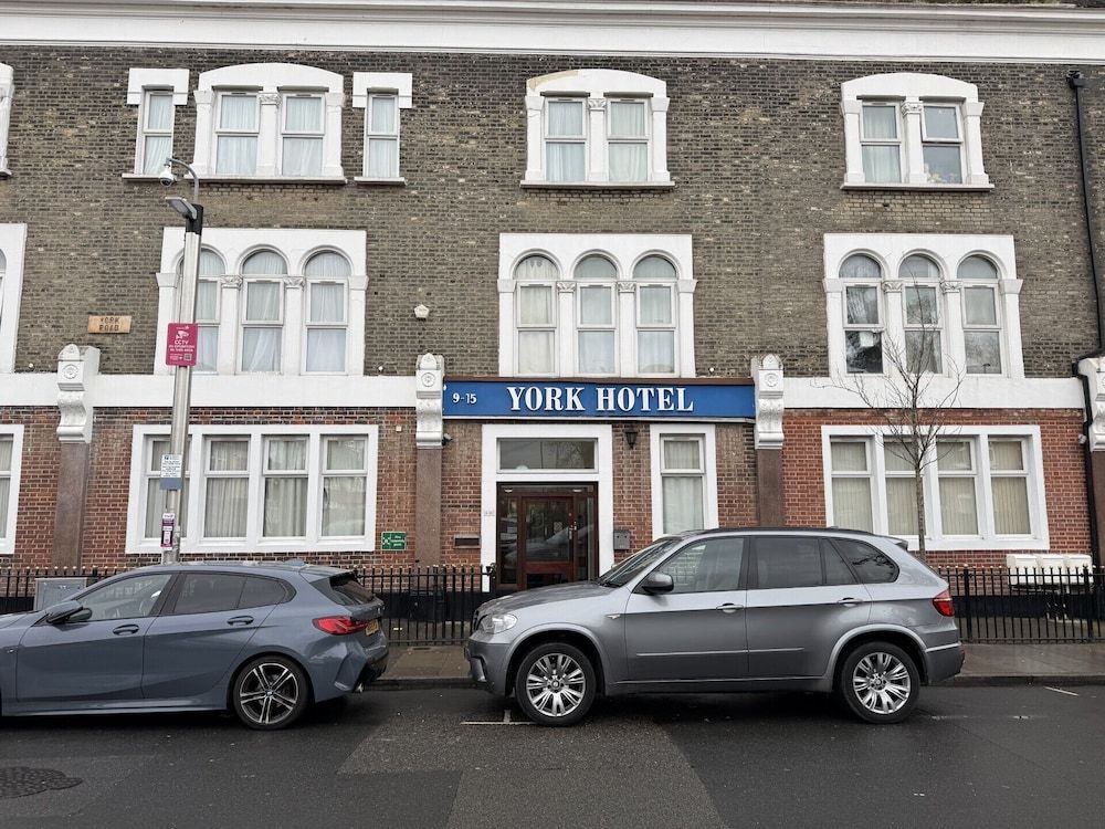 York Hotel 1