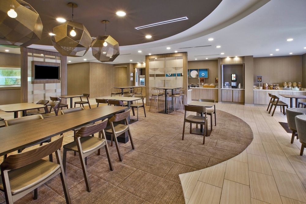 SpringHill Suites by Marriott Pittsburgh Butler/Centre City 1