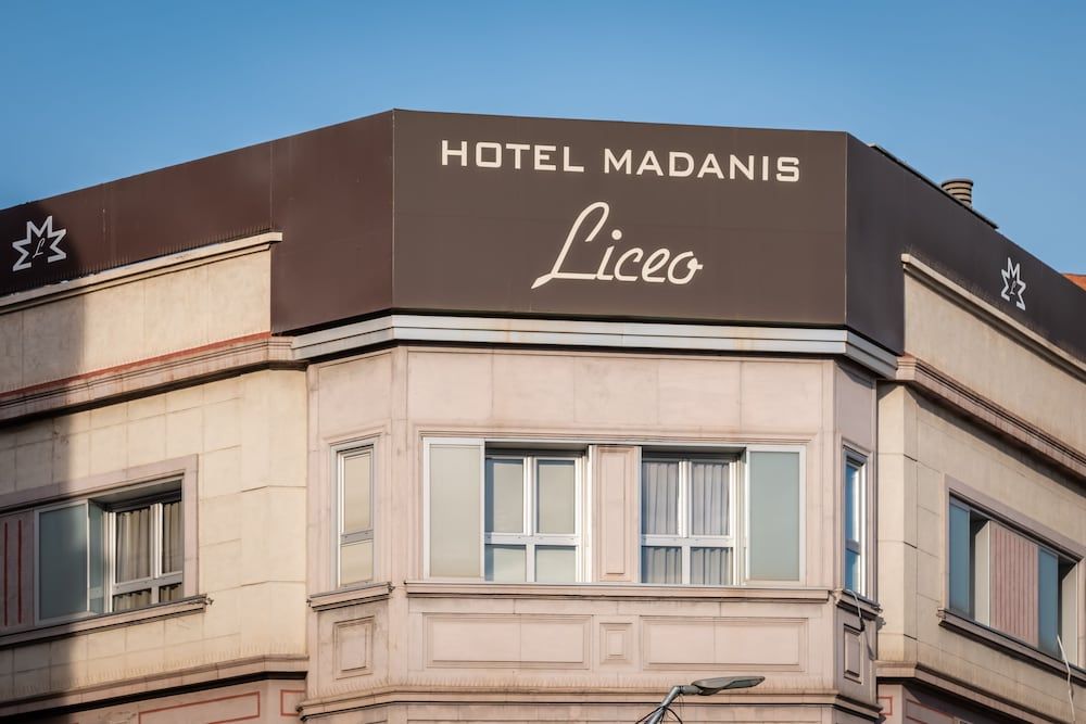 Hotel Madanis Liceo 1