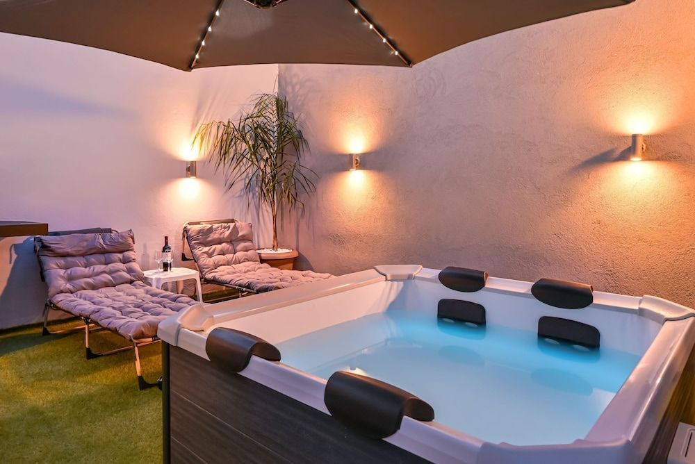 Avli Village House with Private Jacuzzi 2