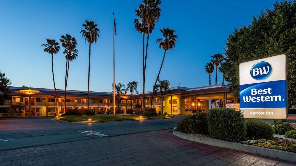 Best Western Apricot Inn 1