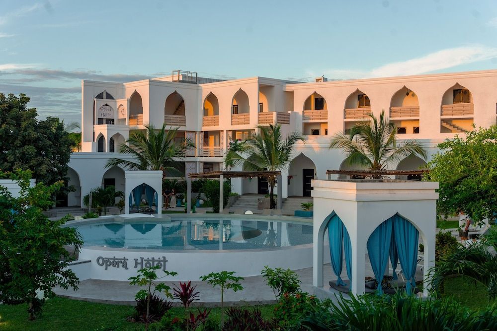 Opera Hotel 1