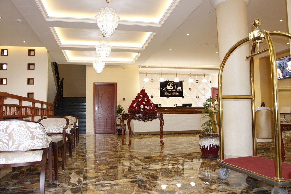 Golden Royal Hotel 2