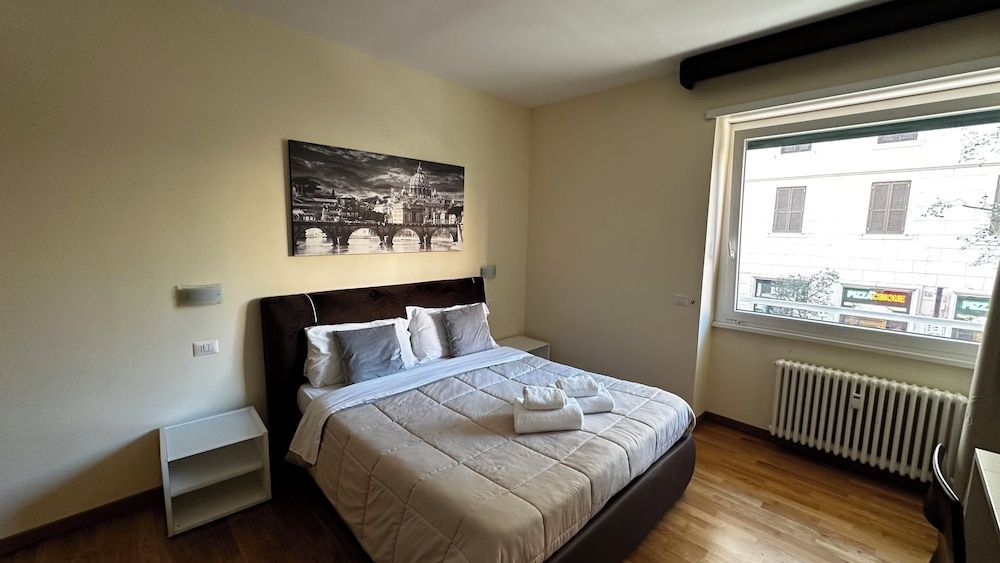 Rienzo Vatican Suites 1