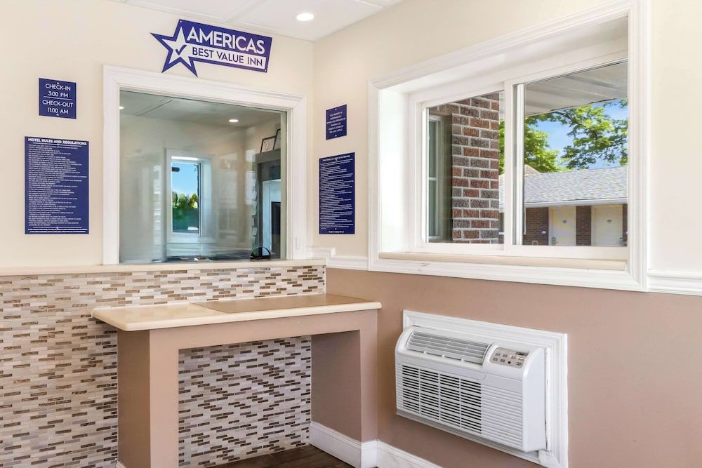 Americas Best Value Inn Avenel Woodbridge 2
