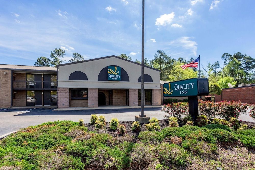 Quality Inn Tupelo Central 1