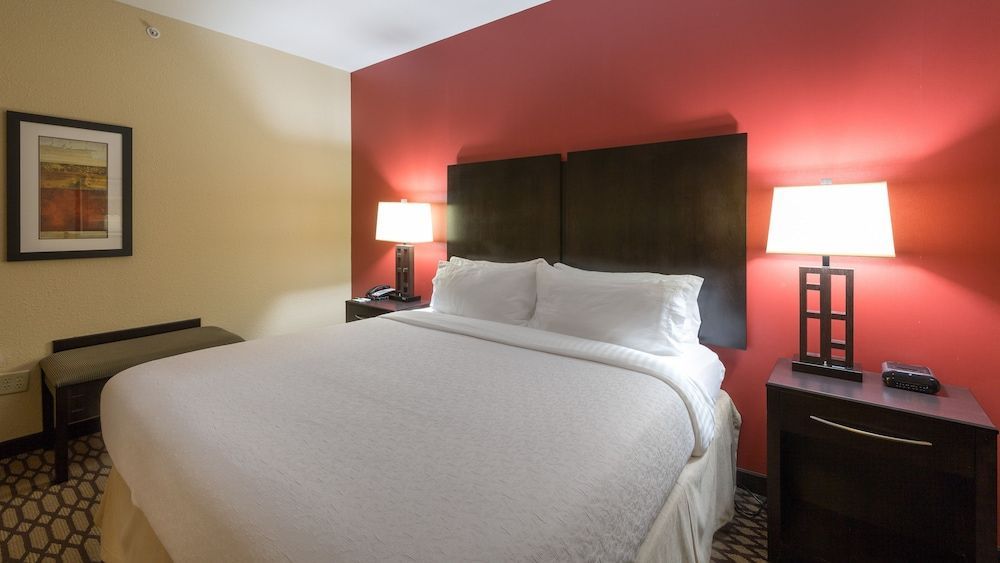 Holiday Inn OKLAHOMA CITY NORTH-QUAIL SPGS by IHG 2