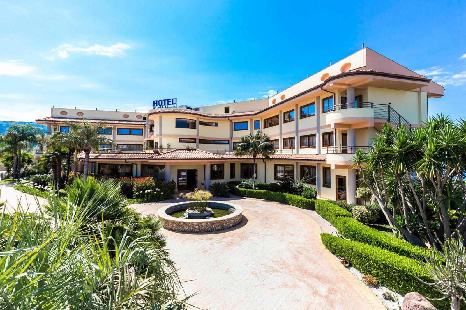 Hotel Residence Santa Chiara 1