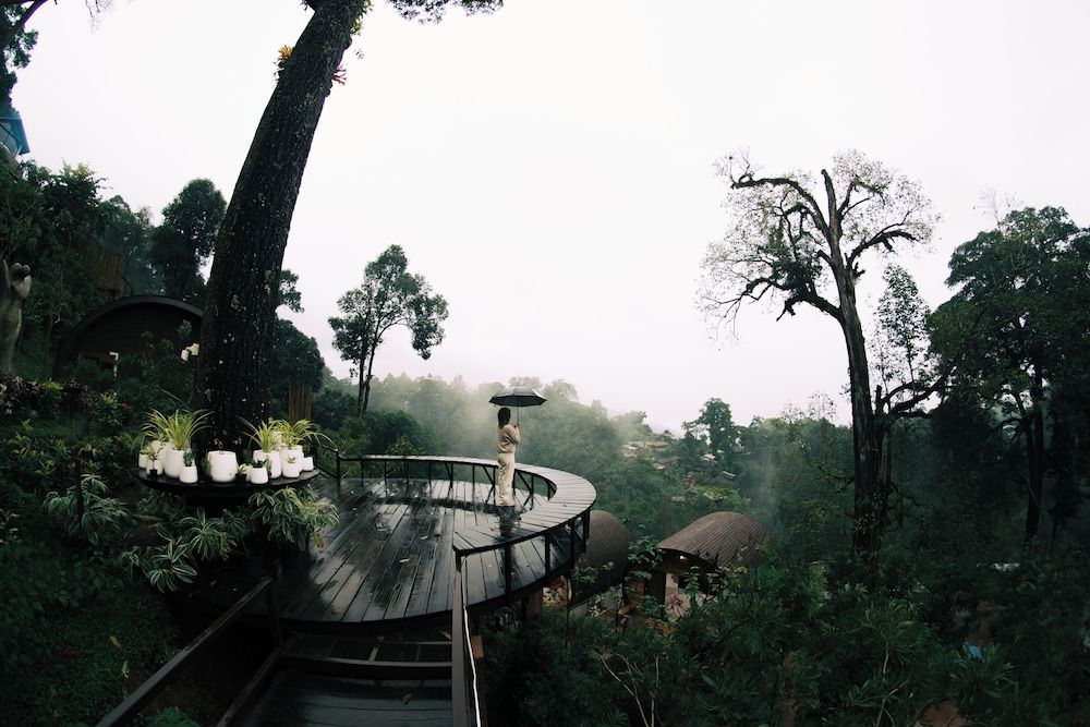 Baan Nhuer Mek 1