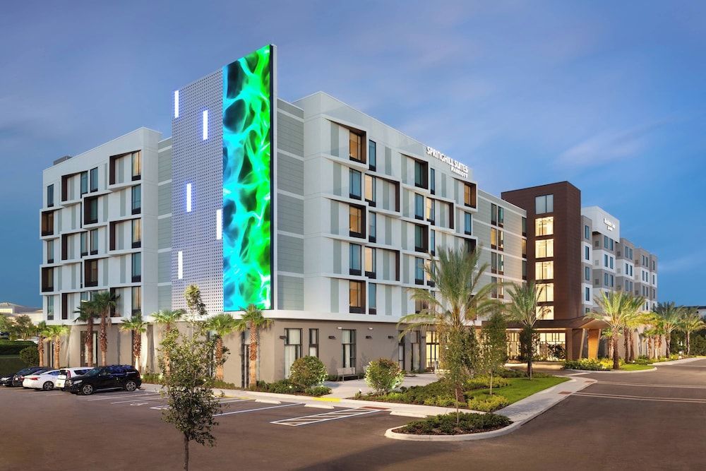 SpringHill Suites by Marriott Orlando at Millenia 1