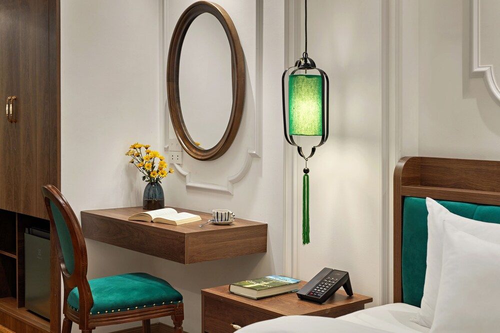 Eliana Premio Hanoi Hotel 2