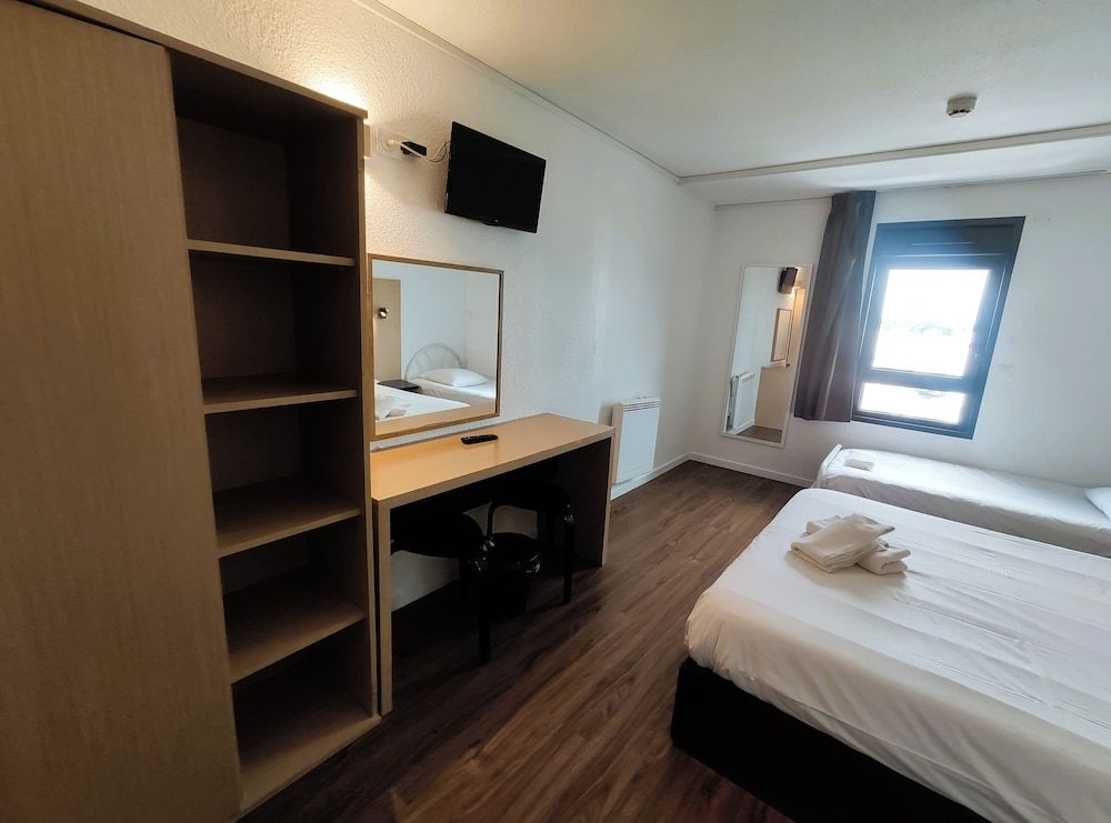 Hôtel Akena Pierrelaye 2