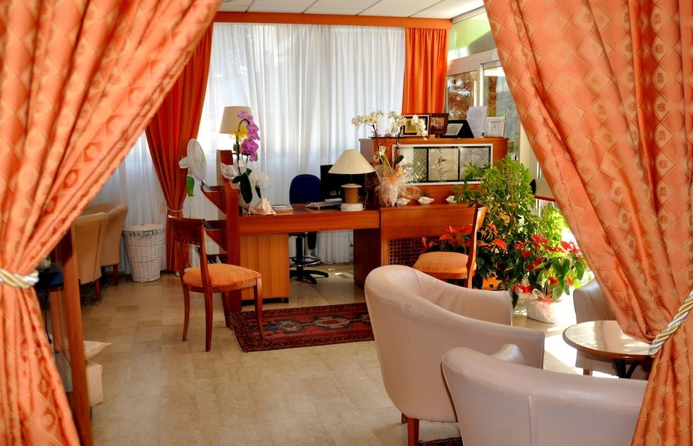 Hotel Beach 2