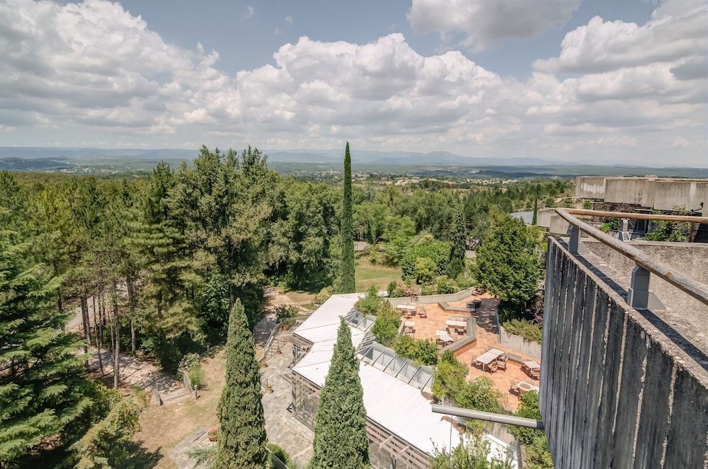 SOWELL HOTELS Ardèche 1