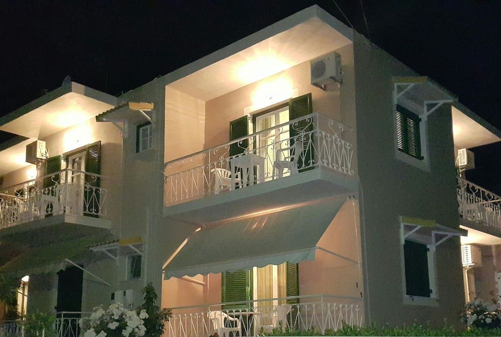 Vicky's Guesthouse 1