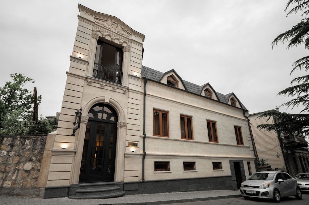 Central Hotel Kutaisi 1