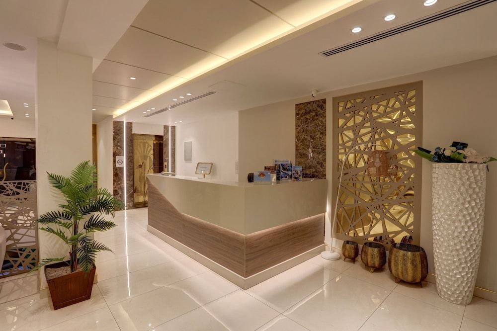 Mass Paradise Hotel 2