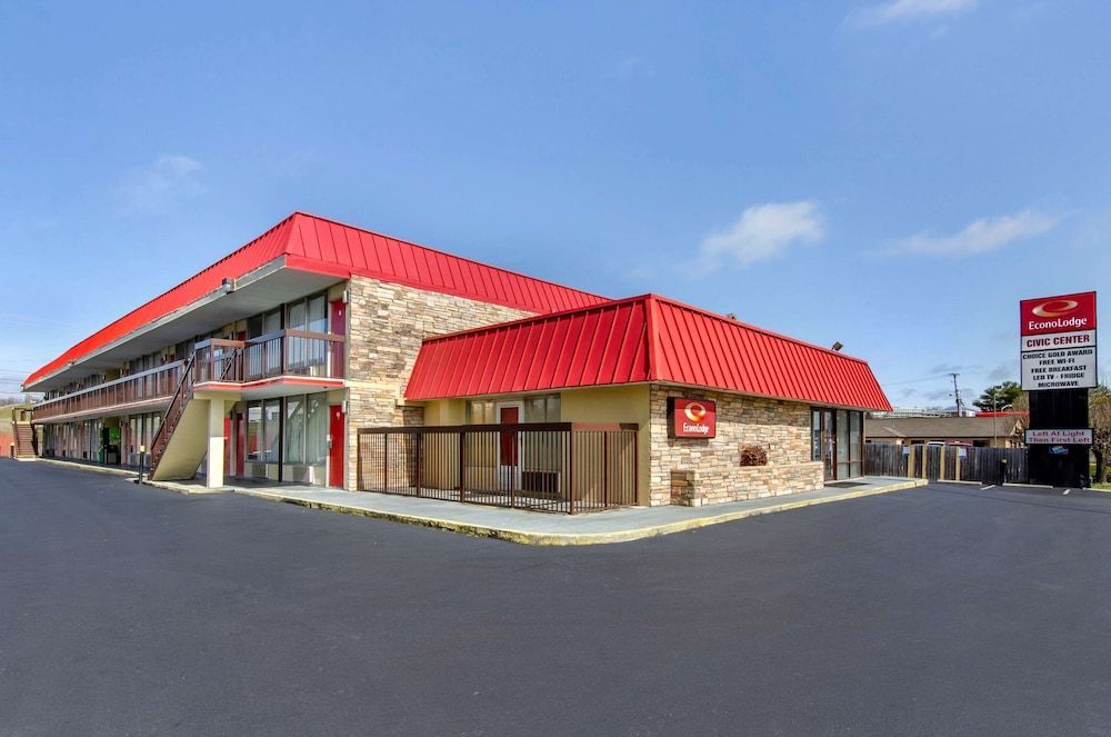 Econo Lodge Roanoke Civic Center 1