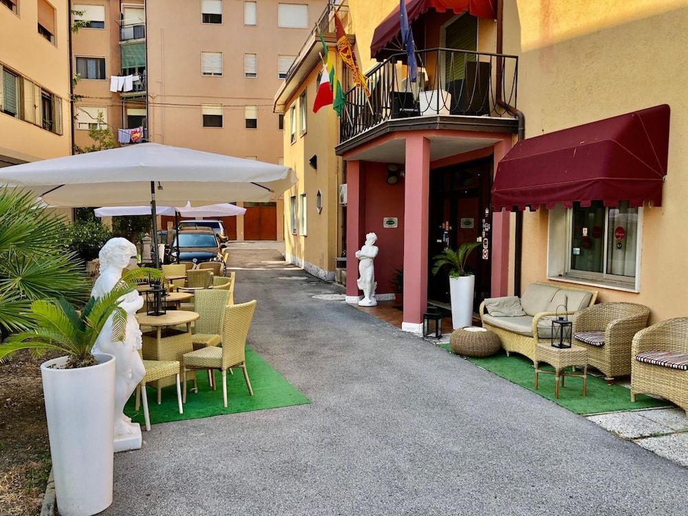 Hotel Delle Rose 1