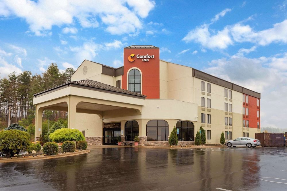 Comfort Inn North of Asheville 1