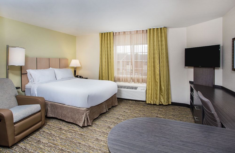 Candlewood Suites BOWLING GREEN by IHG 2