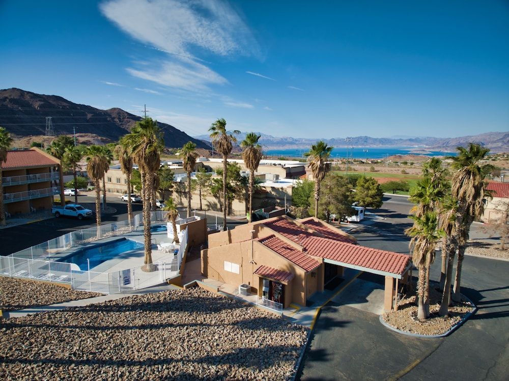 Lake Mead Inn 1