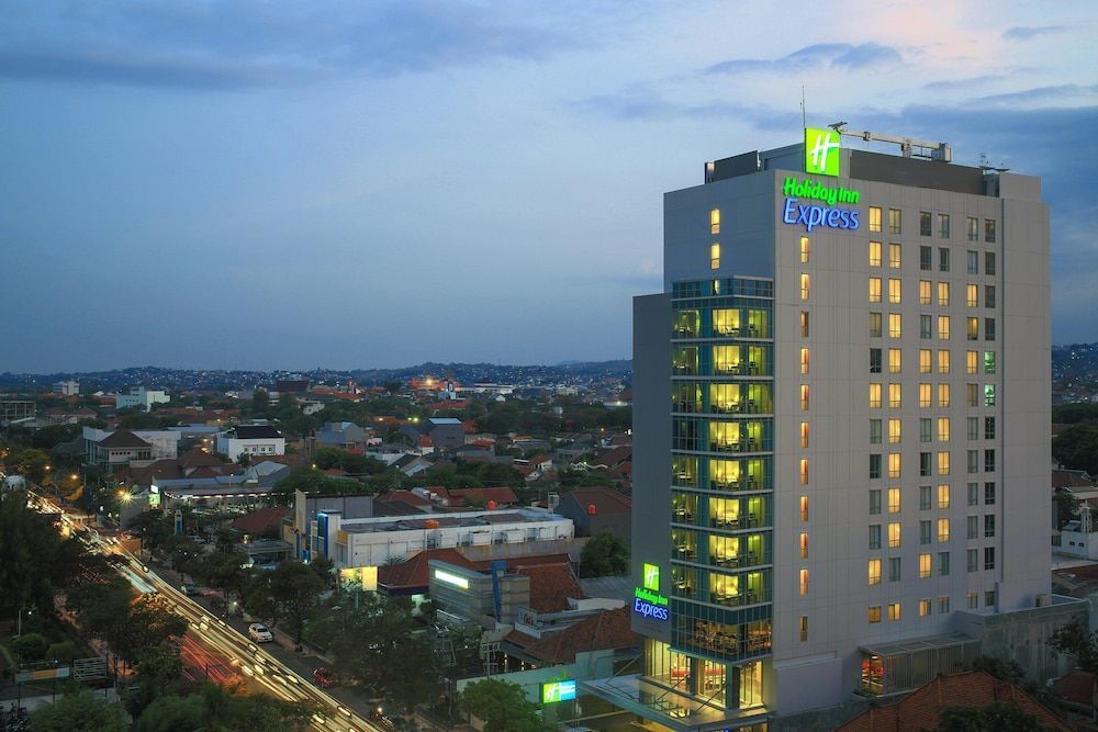 Holiday Inn Express Semarang Simpang Lima by IHG 1