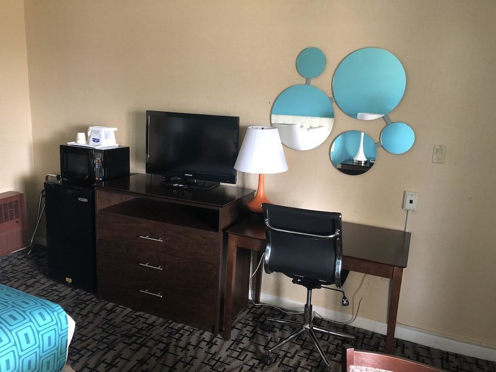 Howard Johnson by Wyndham Rocky Hill 2