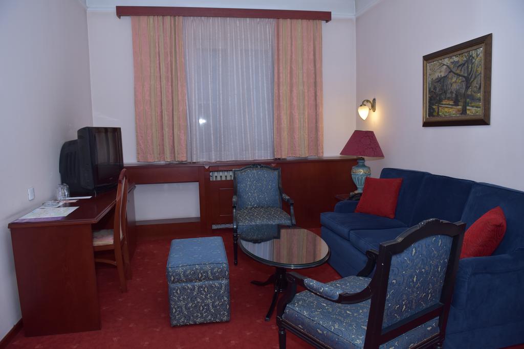 Palace Hotel 1