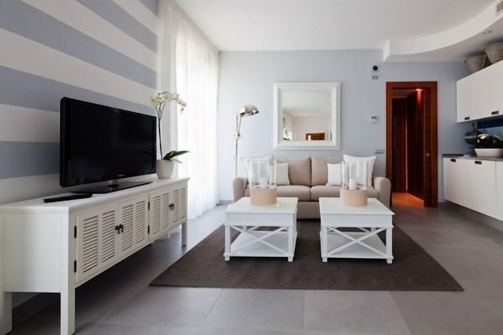 Cubo Apartments 1