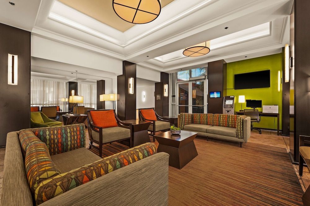 Best Western The Plaza Hotel Honolulu Airport - Free Breakfast 2