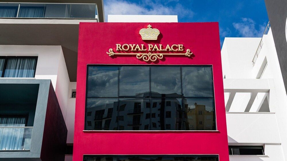 Royal Palace Hotel 1
