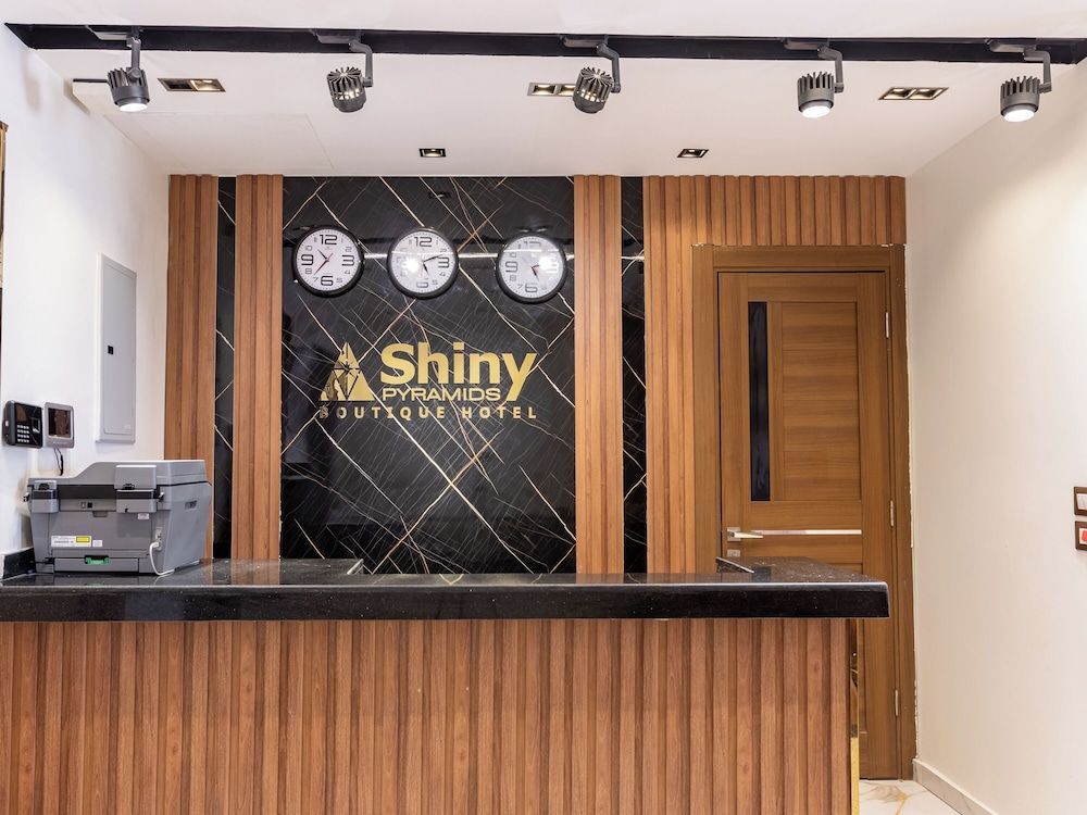 Shiny Pyramids Boutique Hotel 2