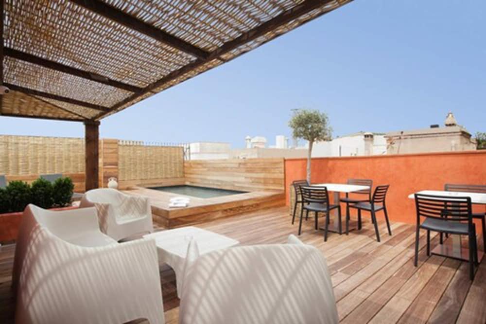 Enjoybcn Colon Apartments 1