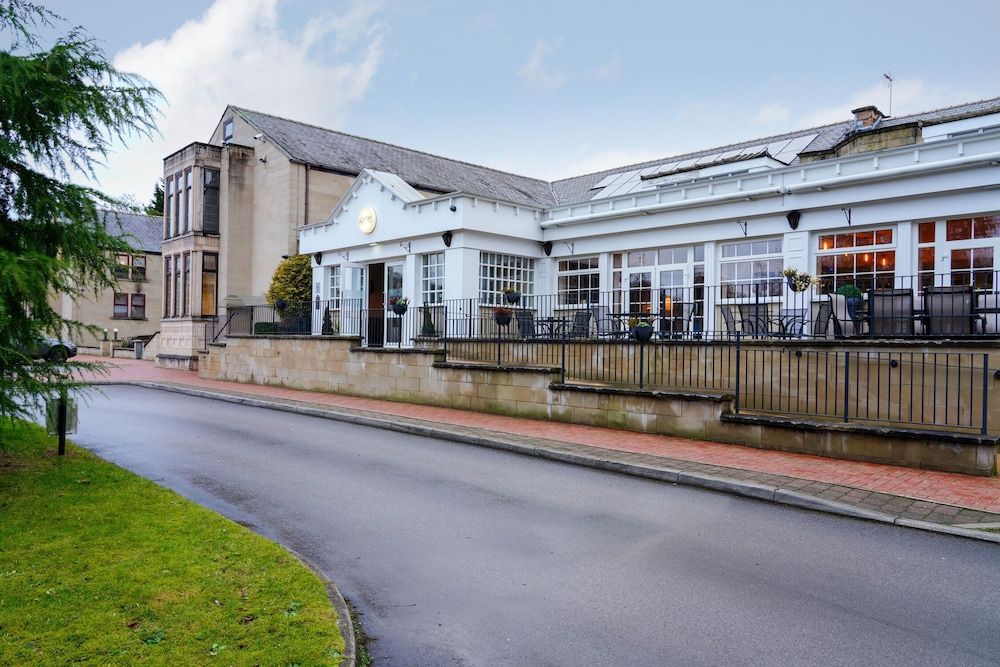 Gomersal Park Hotel & Bazaar Spa 1