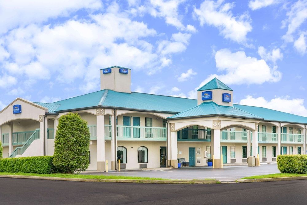 Baymont by Wyndham Gallatin 1