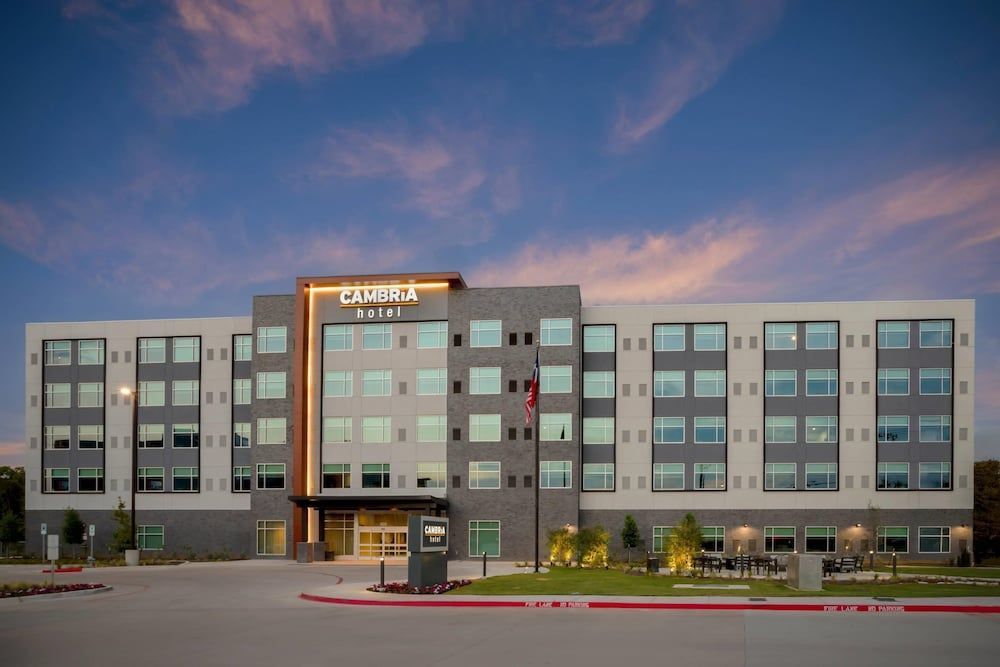 Cambria Hotel Fort Worth - Medical Center 1